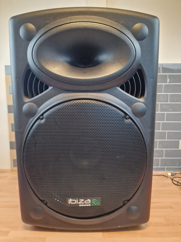 Altavoz portátil 15"/800W MAX