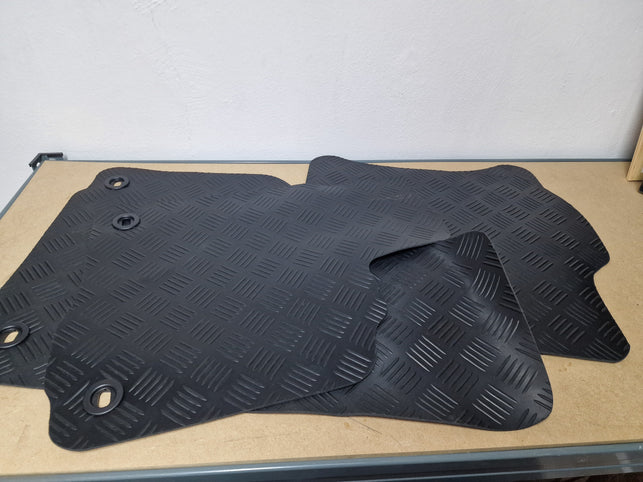 Juego de Alfombrillas de Goma para Coche Compatible/Repuesto para Volkswagen Golf Plus (MK 5)