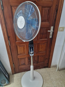 Ventilador de Pie Silencioso, Oscilación Automática, Modo Noturno, 4 velocidades, 30 cm