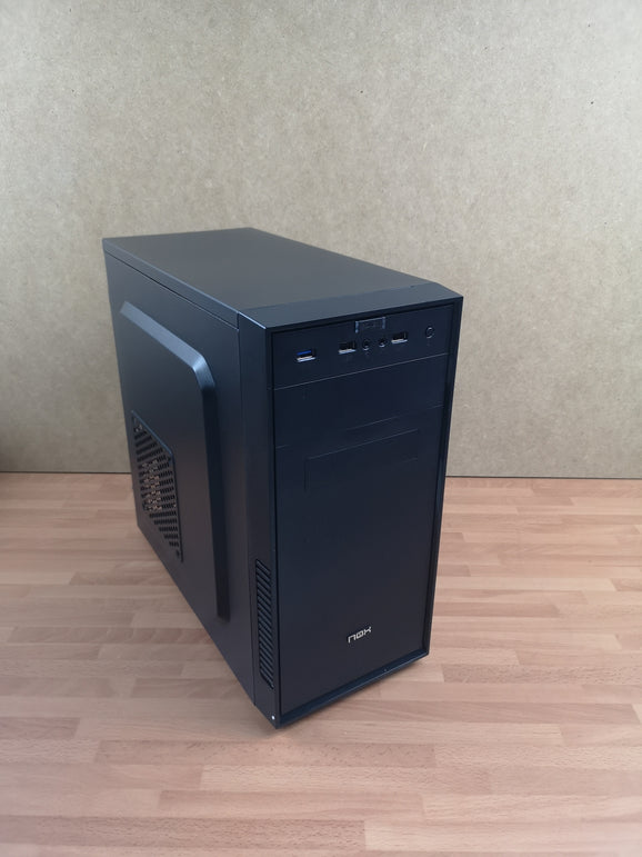 Minitorre micro ATX, USB 3.0, frontal acabado brush, incluye un ventilador 120 mm.